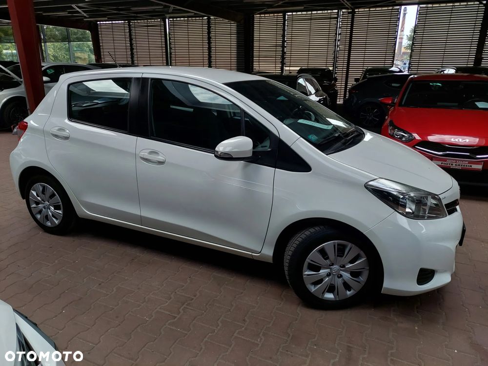 Toyota Yaris - 38