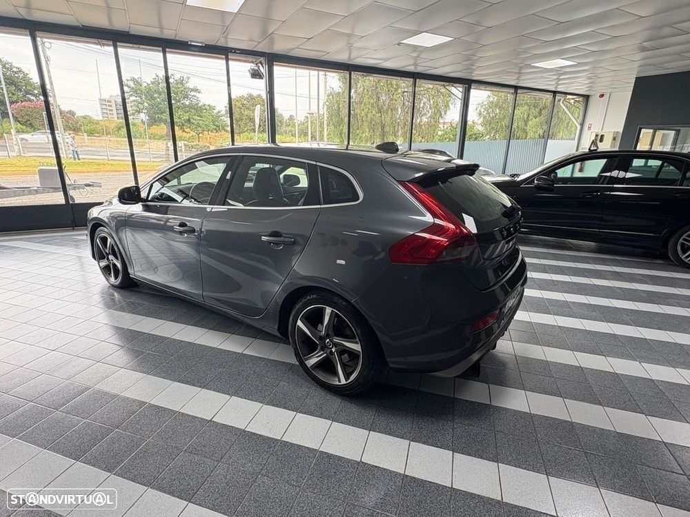 Volvo V40 1.6 D2 R-Design - 8