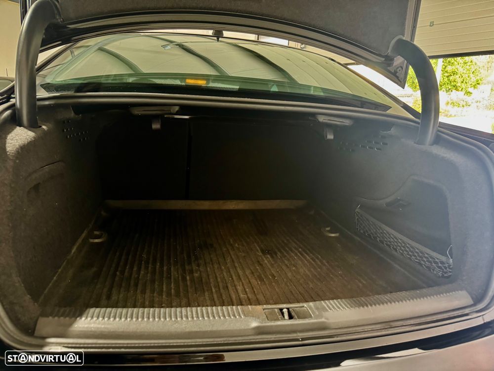 Audi A4 2.0 TDI exclusive Multitronic - 13