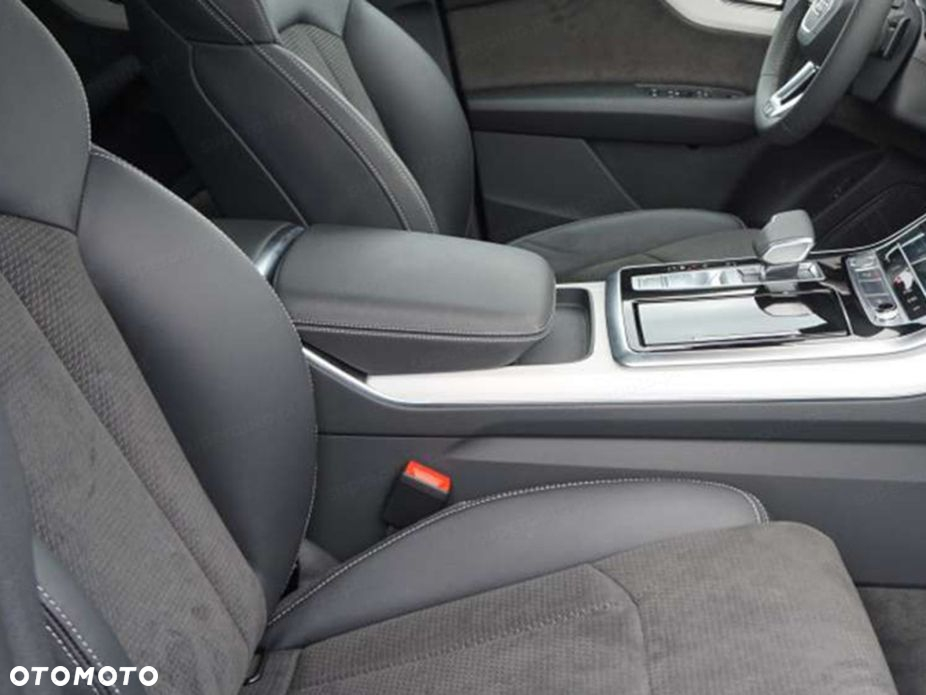 Audi Q8 - 4