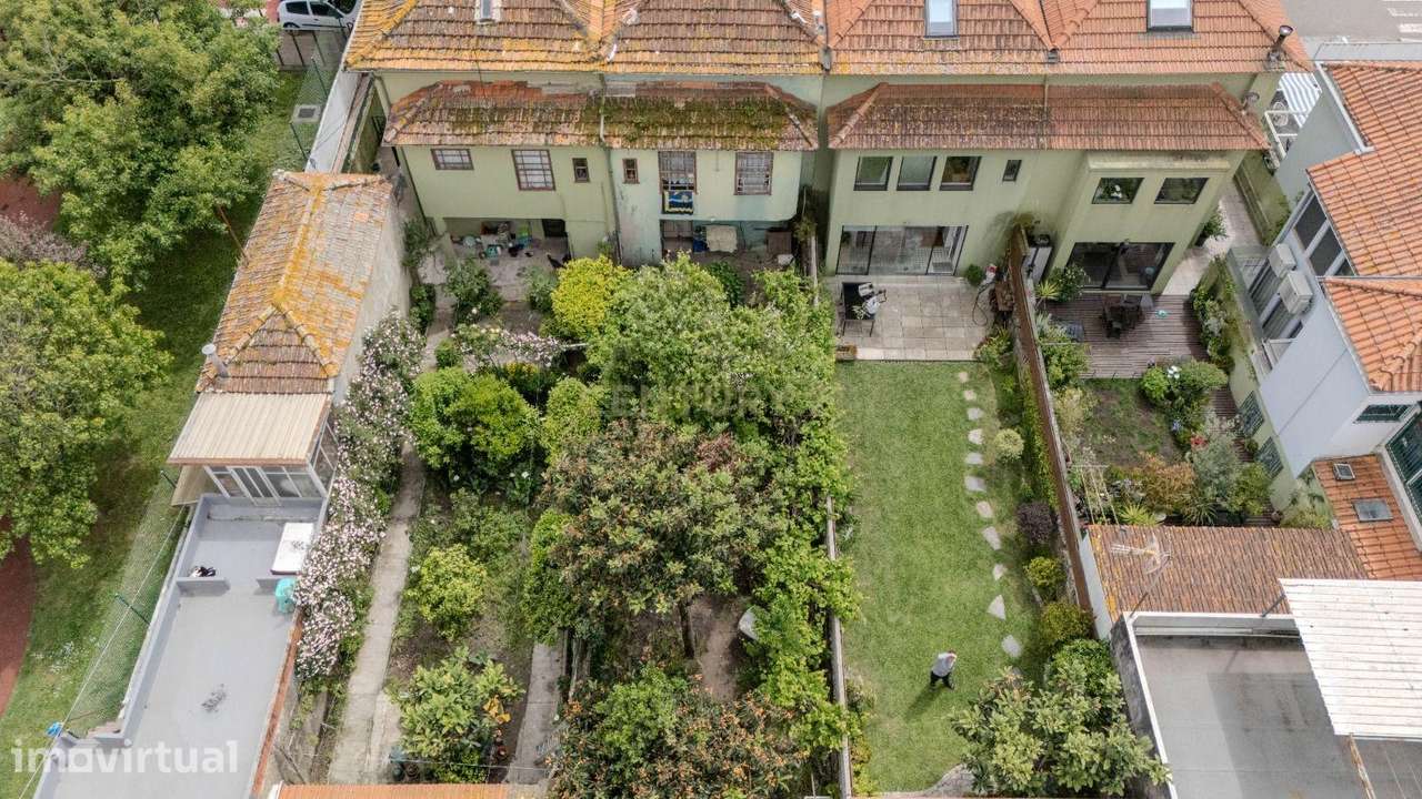 Moradia T4 com jardim junto à praia e ao centro de Leça da Palmeira - Grande imagem: 5/16