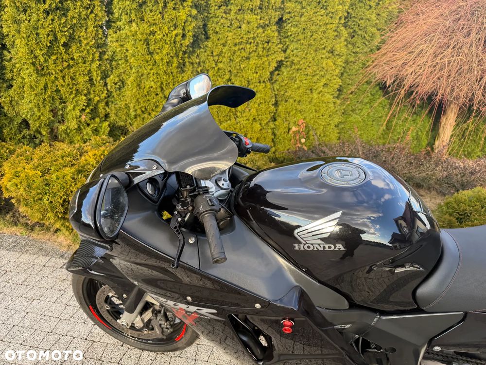 Honda CBR - 32