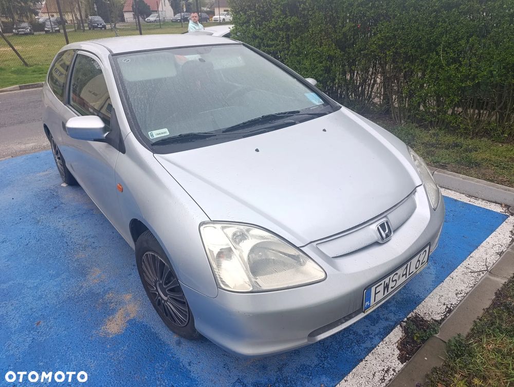 Honda Civic 1.4i S - 2