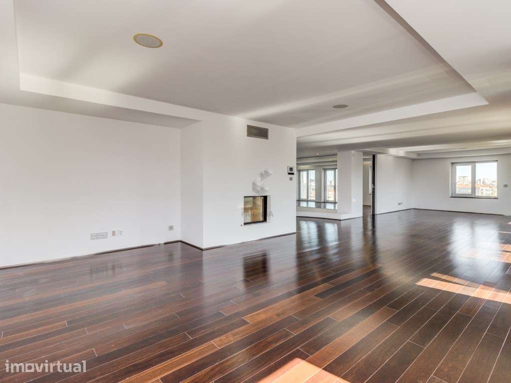 Magnífico apartamento T5 + 1 no Condomínio Jardins São Lourenço - L... - Grande imagem: 3/58