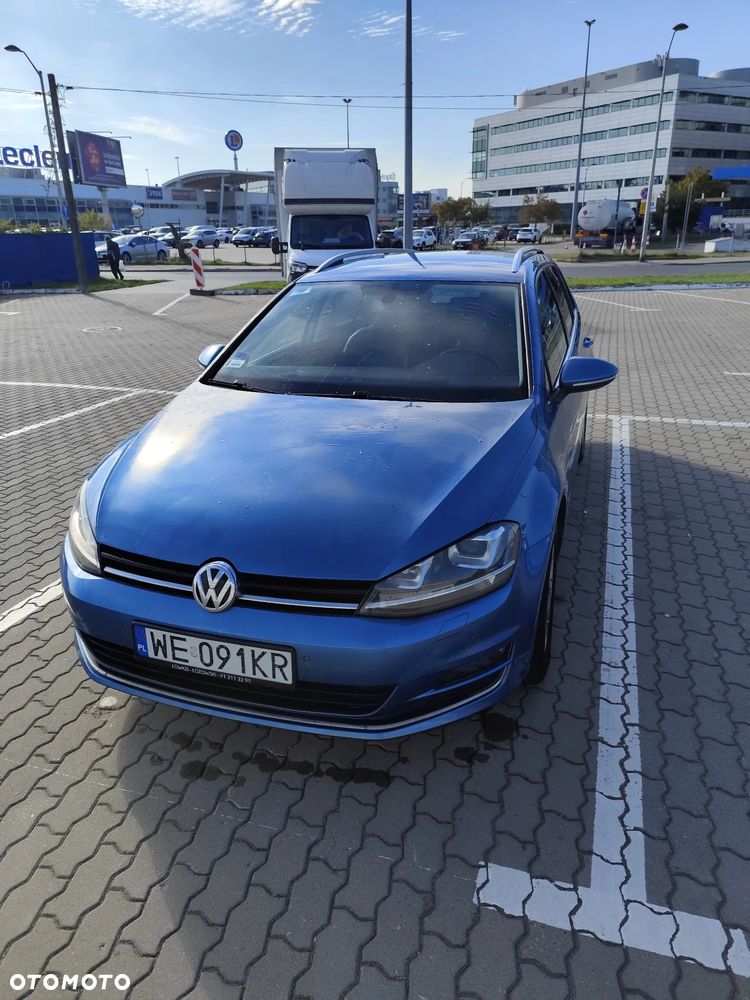 Volkswagen Golf - 1