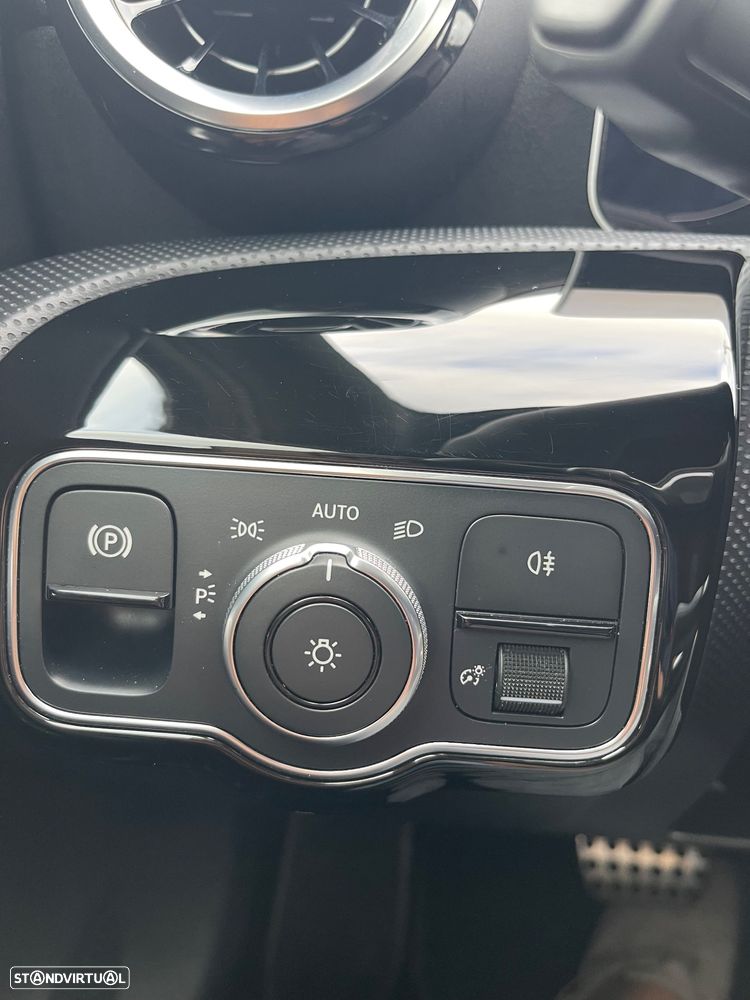 Mercedes-Benz A 200 AMG Line Aut. - 23