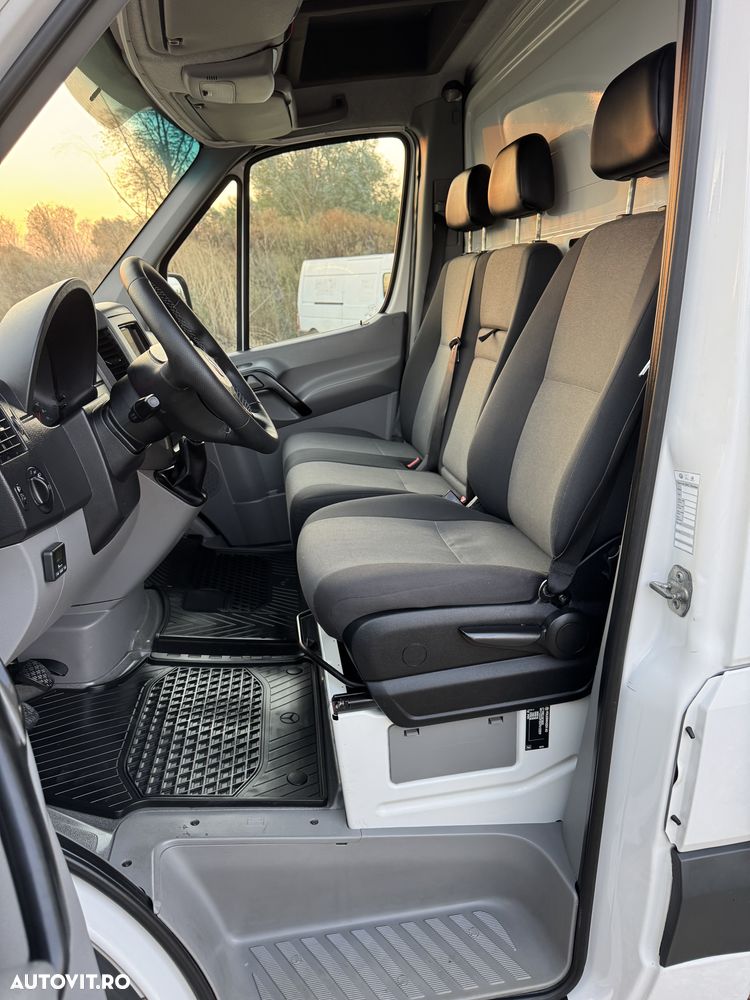 Volkswagen Crafter 2.0Tdi 136Cp - 6