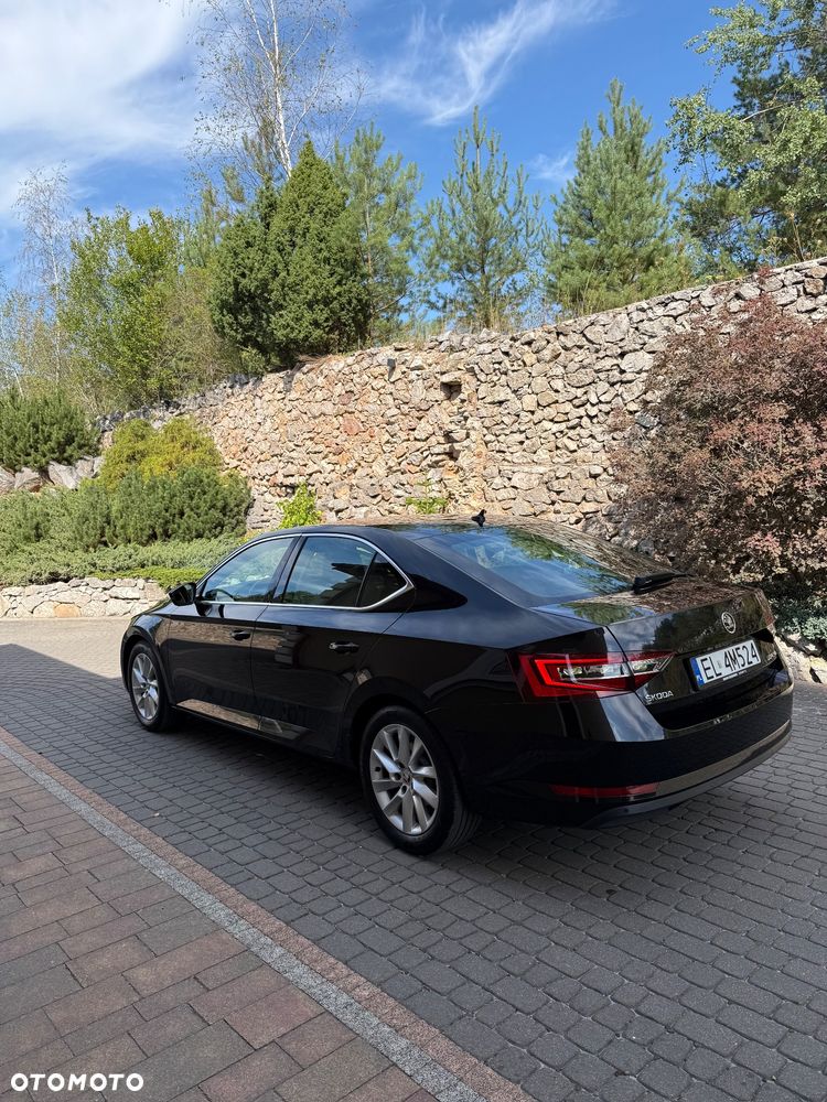 Skoda Superb 1.5 TSI ACT Ambition - 15
