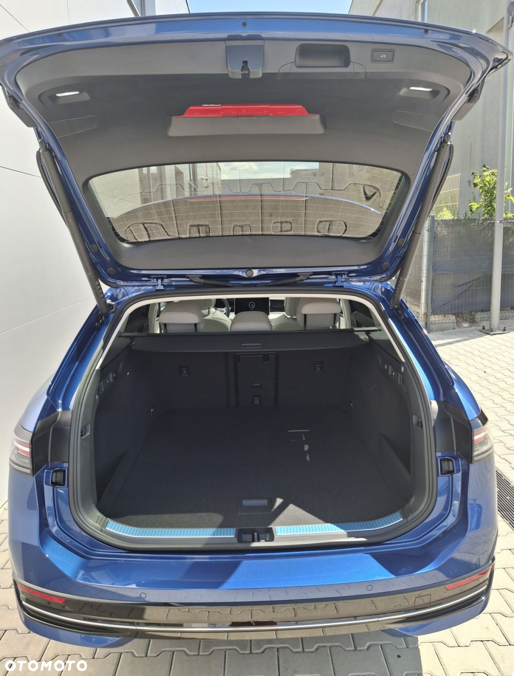 Volkswagen Passat 2.0 TDI SCR Elegance DSG - 31
