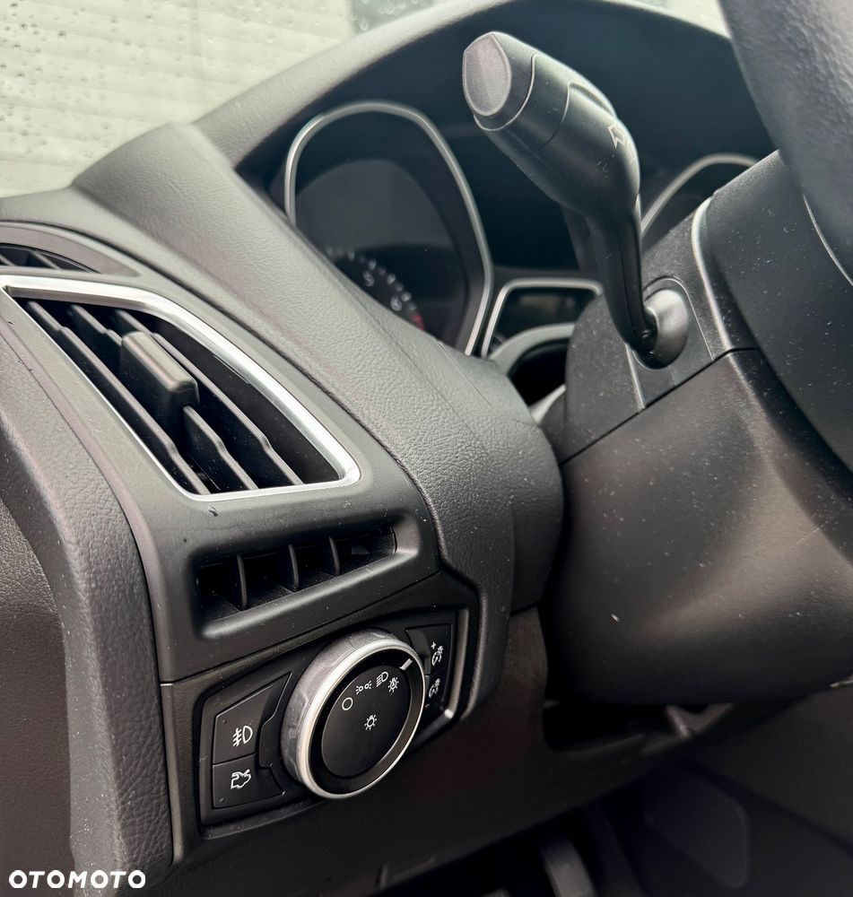 Ford Focus - 9
