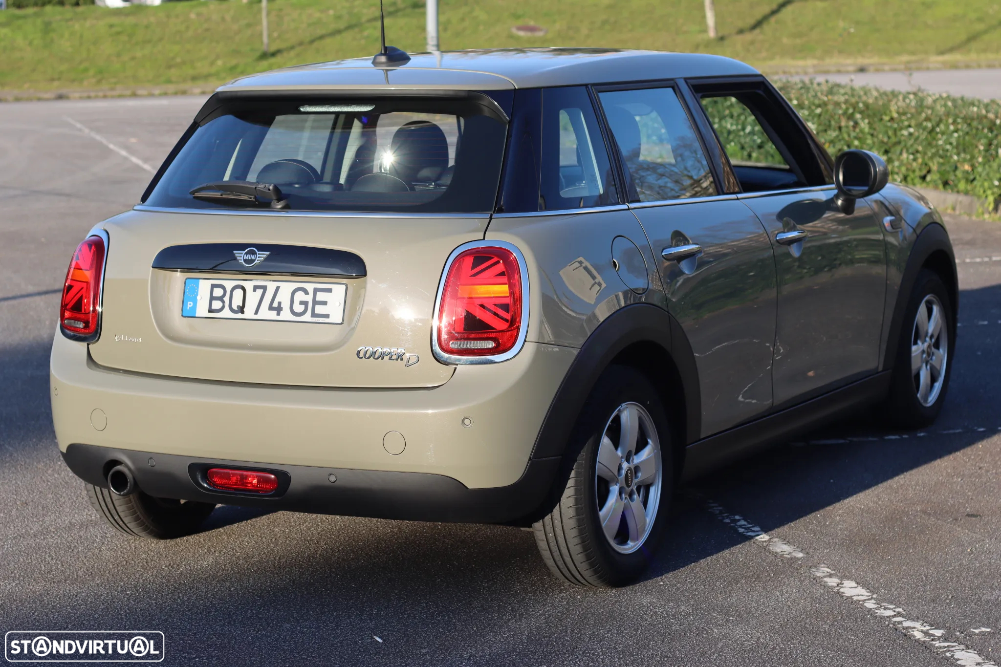 MINI 5 Portas Cooper D - 5