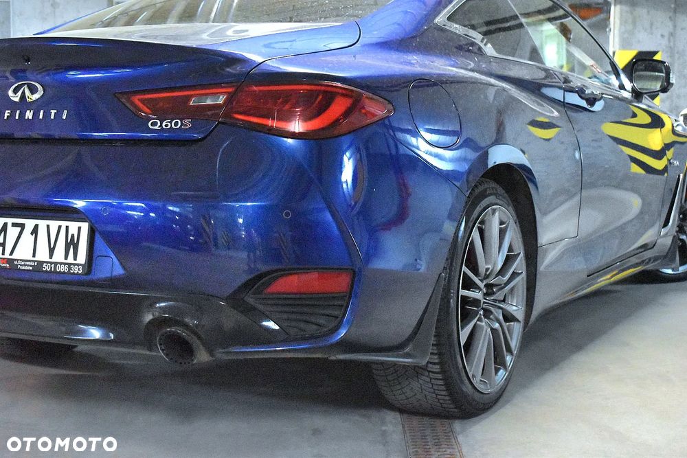 Infiniti Q60 - 8