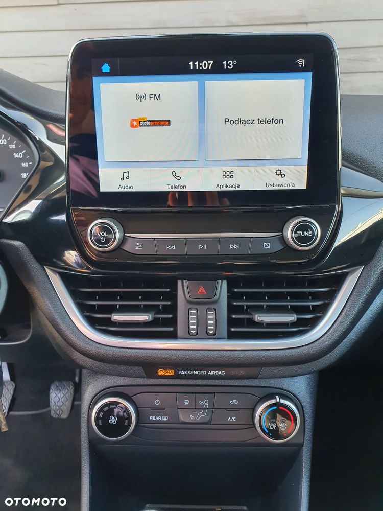 Ford Fiesta - 24