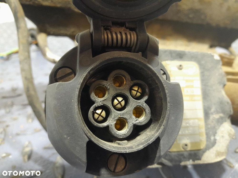 HYUNDAI ELANTRA IV 06-10 HAK HOLOWNICZY 7 PIN - 4