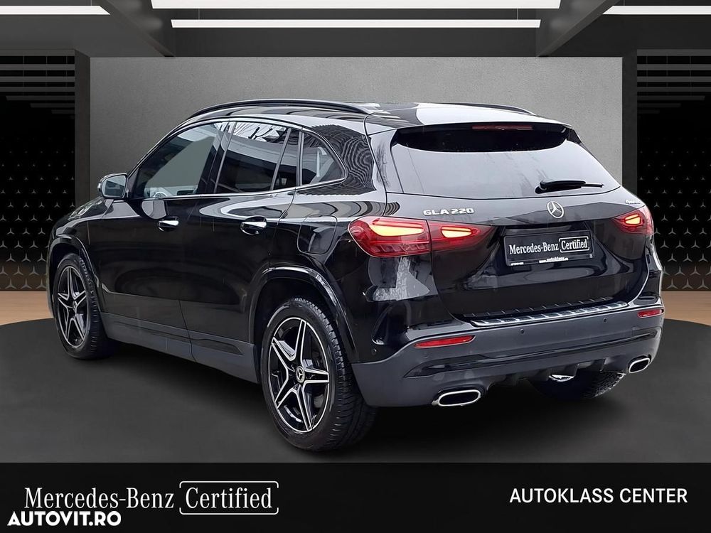 Mercedes-Benz GLA - 4