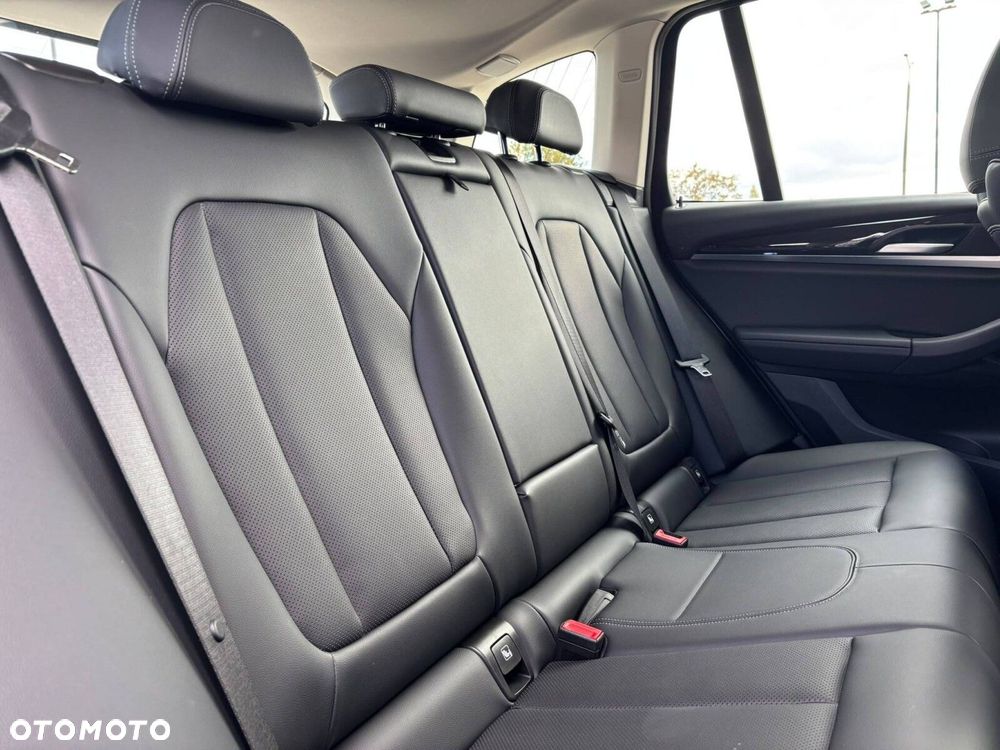 BMW X3 - 18