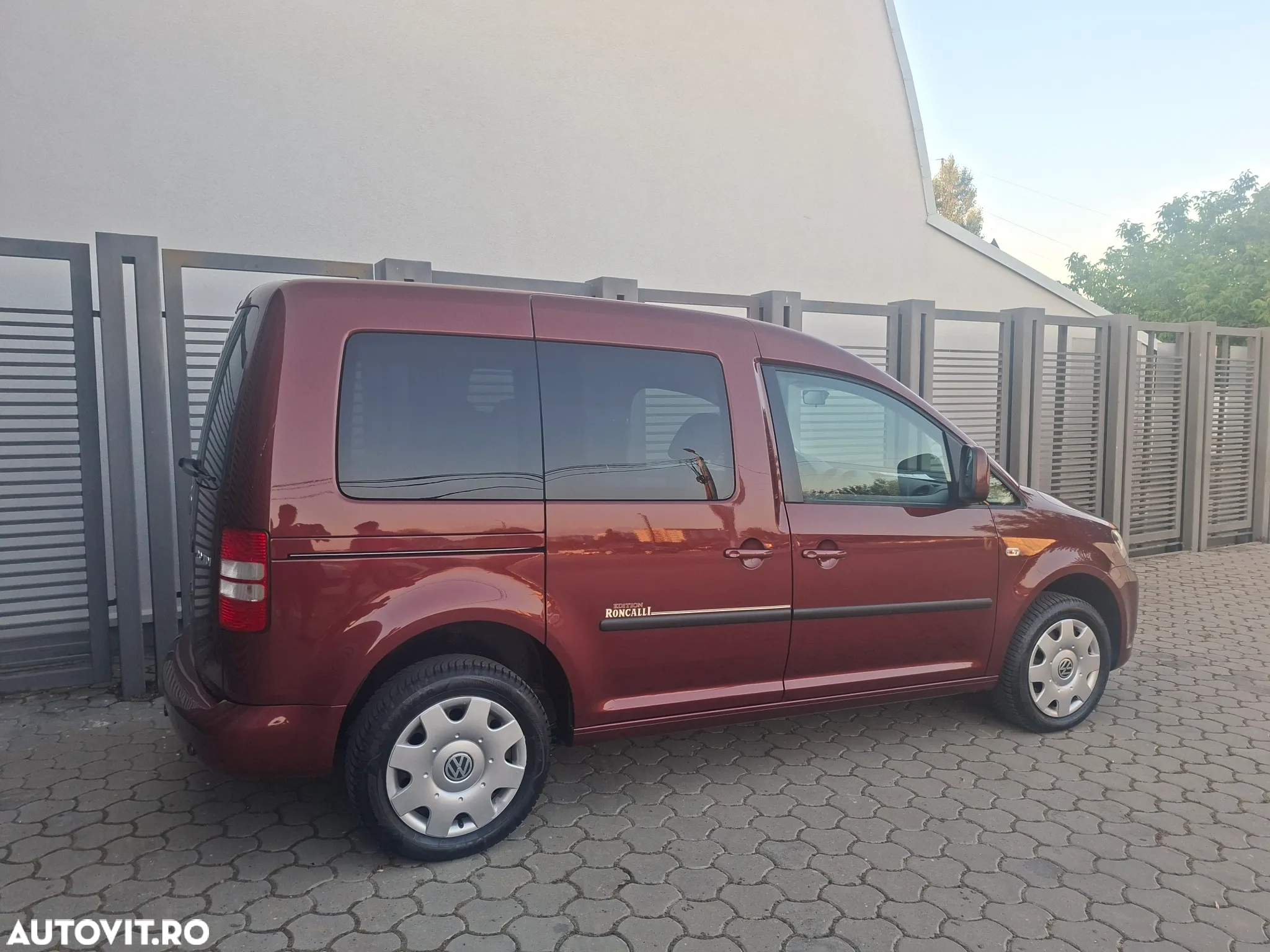 Volkswagen Caddy 2.0 TDI (5-Si.) Roncalli Edition - 2