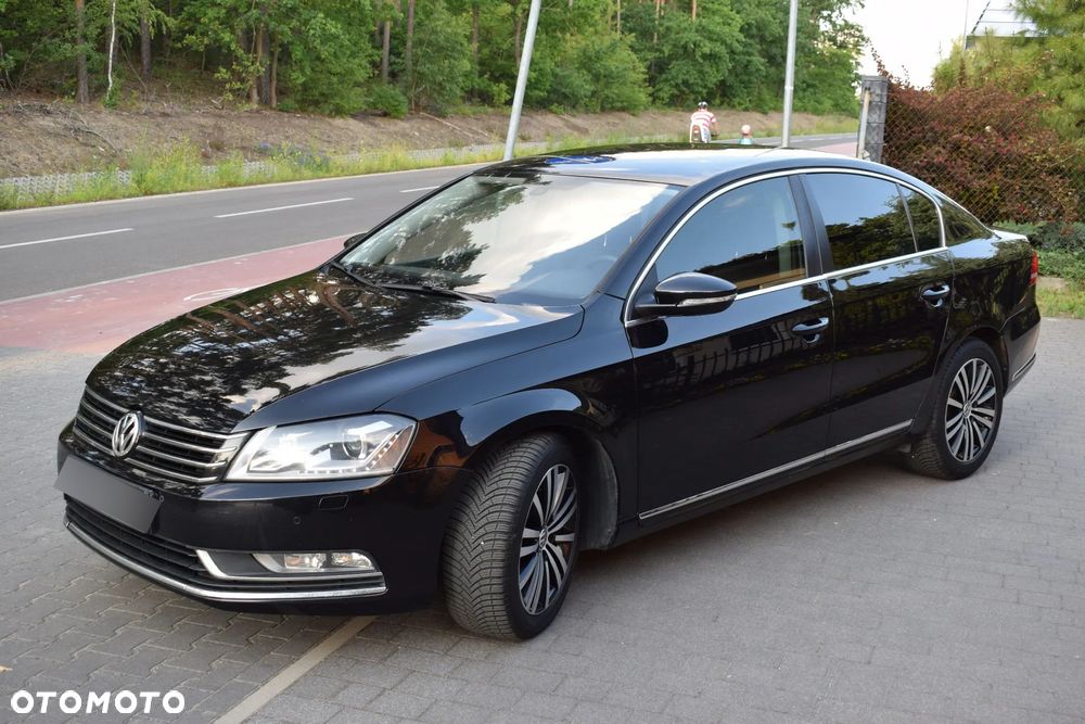 Volkswagen Passat 2.0 TDI Highline DSG - 8