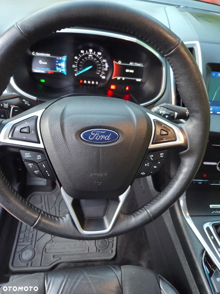 Ford Edge - 17