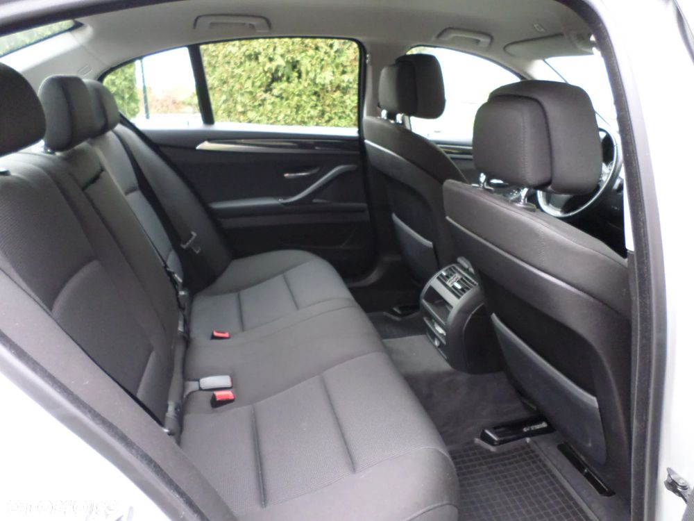 BMW Seria 5 520d - 16
