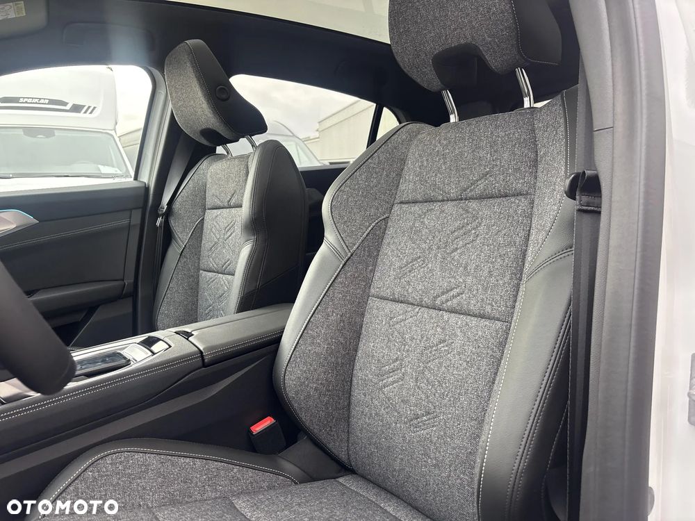Renault Rafale 1.2 E-Tech Full Hybrid 200 Techno MMT - 11