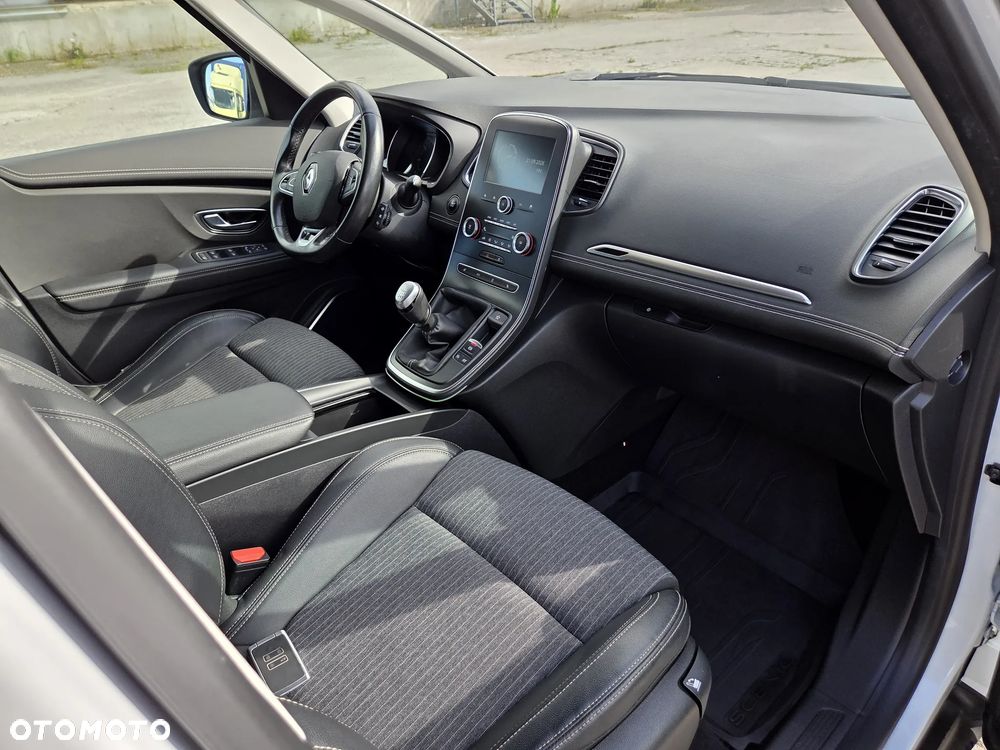 Renault Grand Scenic ENERGY TCe 140 BOSE EDITION - 14