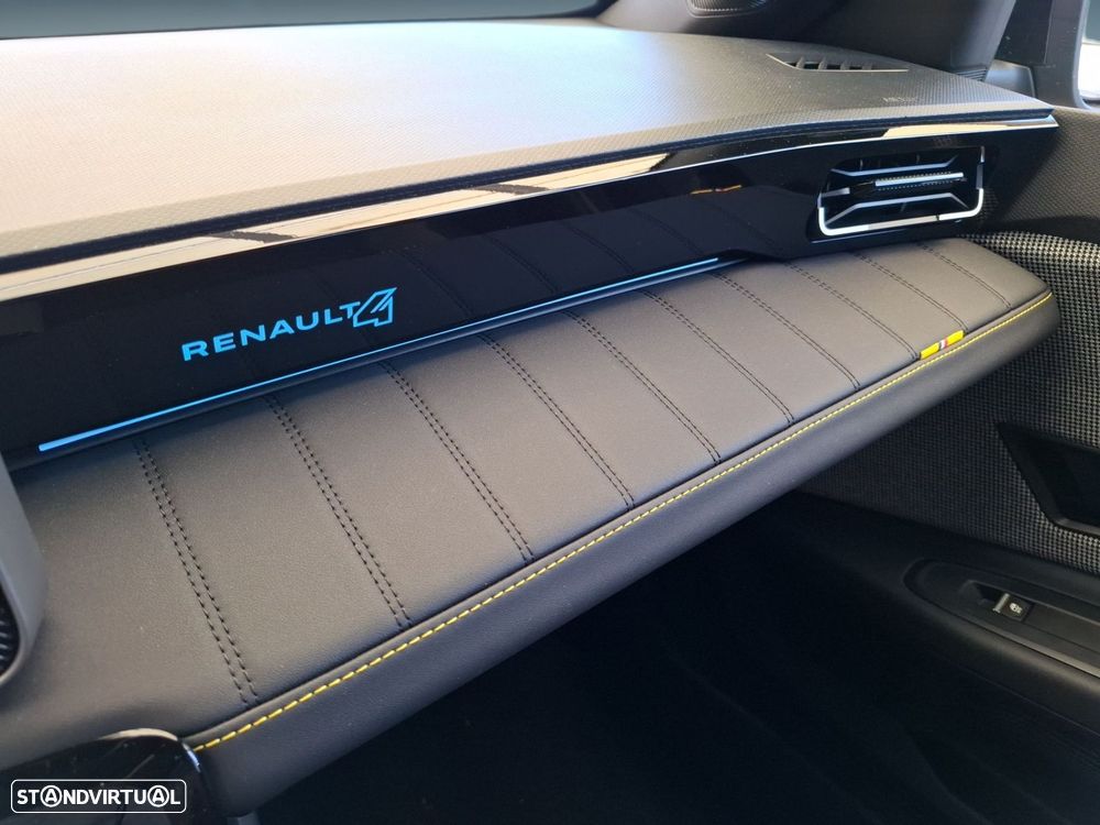 Renault 4 E-Tech 52 kWh Iconic Autonomia Conforto - 23