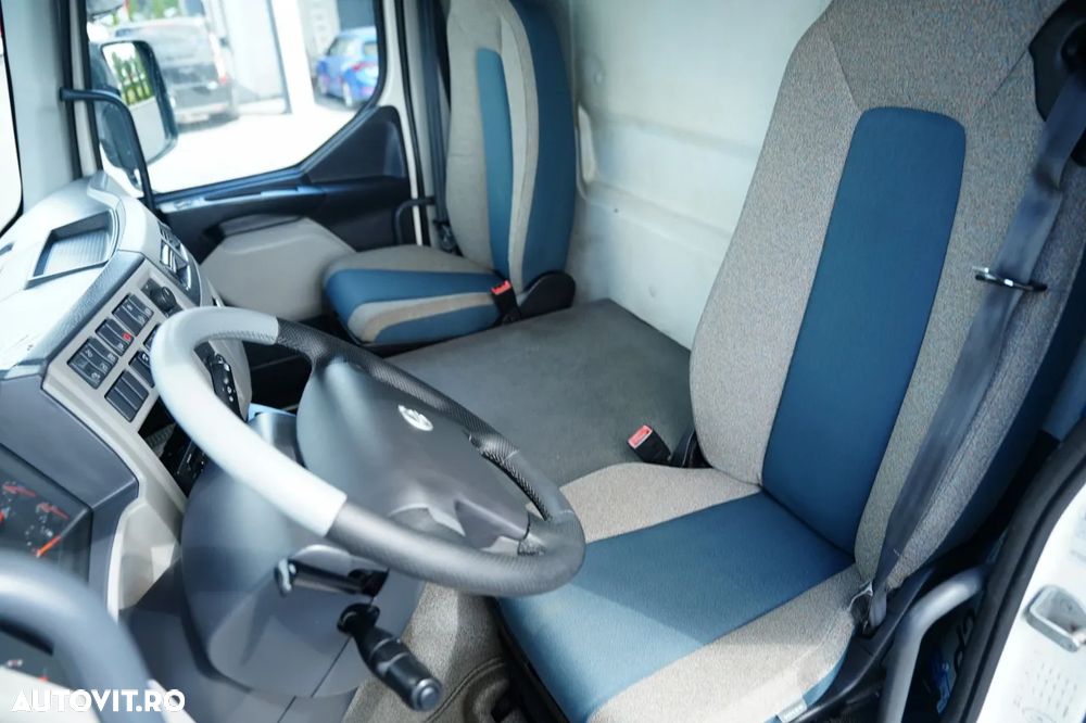 Volvo FL 280 / 4x2 / LIVRARE - 7,2 M / MACARA HDS HYVA HB 150- 10 M / CAPACITATE MAXIMĂ DE RIDICARE 5.200 KG / ROTATOARE / TELECOMANDĂ / CAMERĂ / EURO 6 - 25