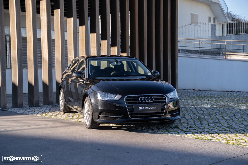 Audi A3 Sportback 1.6 TDI Attraction - 3