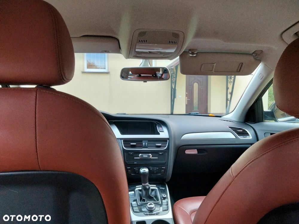 Audi A4 Limousine - 6