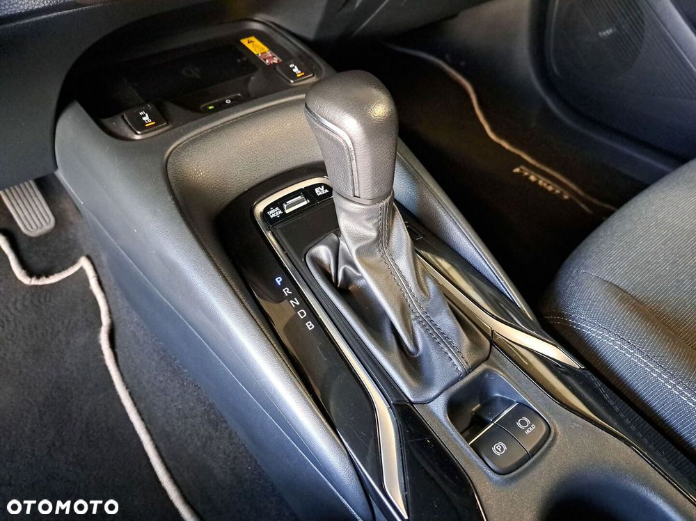 Toyota Corolla 1.8 Hybrid Comfort - 29