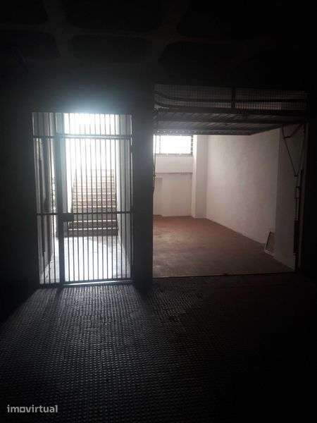 GARAGEM em Carnaxide. - Grande imagem: 4/4