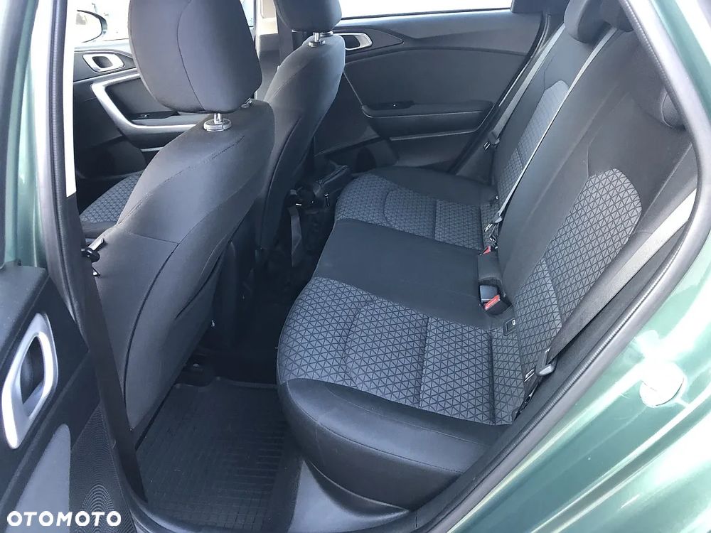 Kia Ceed 1.5 T-GDI L - 11