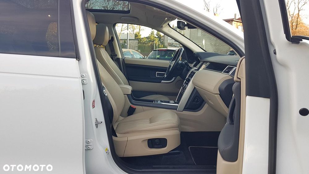 Land Rover Discovery Sport 2.0 TD4 HSE - 27