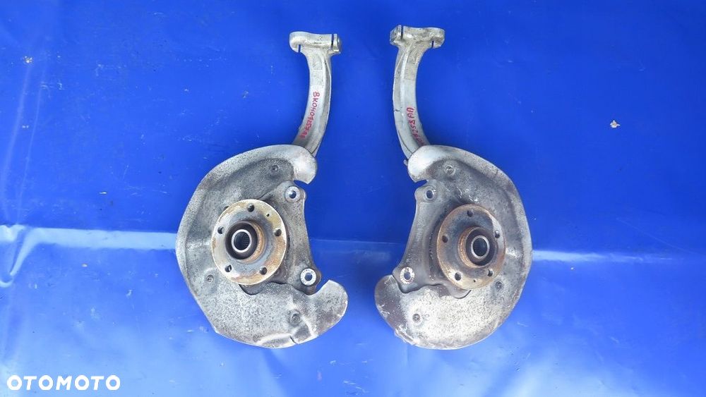 ZWROTNICA PIASTA PRZÓD LEWA LUB PRAWA AUDI A4 B8 8K0407257AA 8K0407258AA - 1