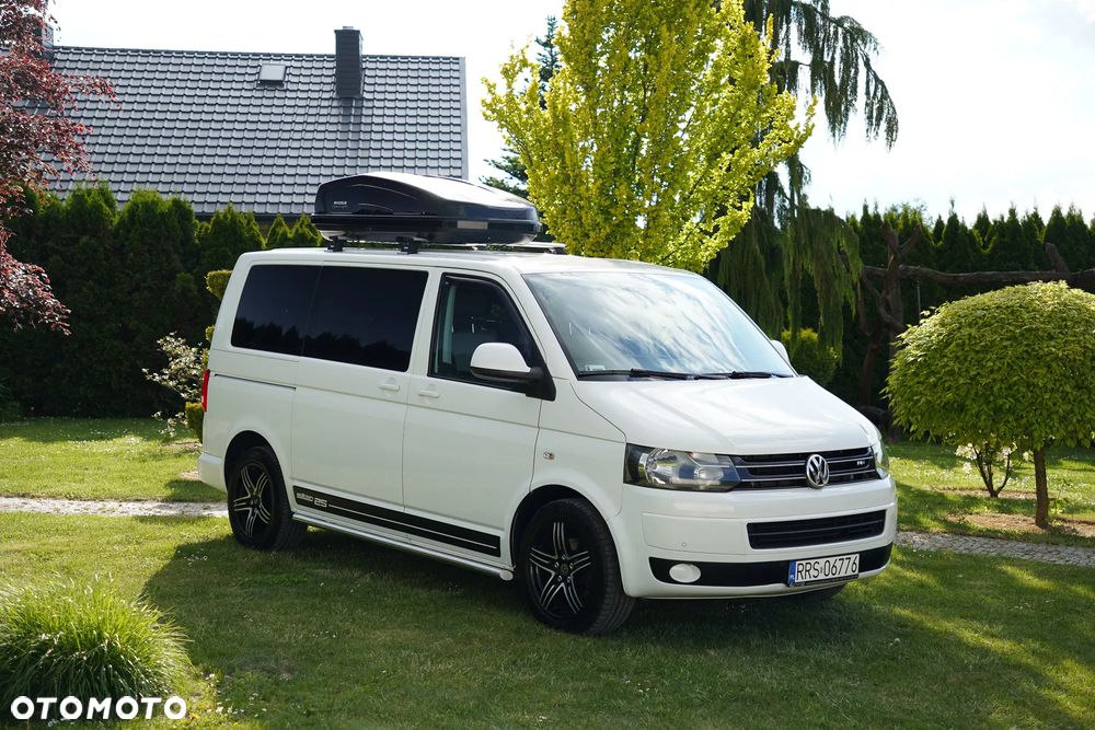 Volkswagen Multivan - 2