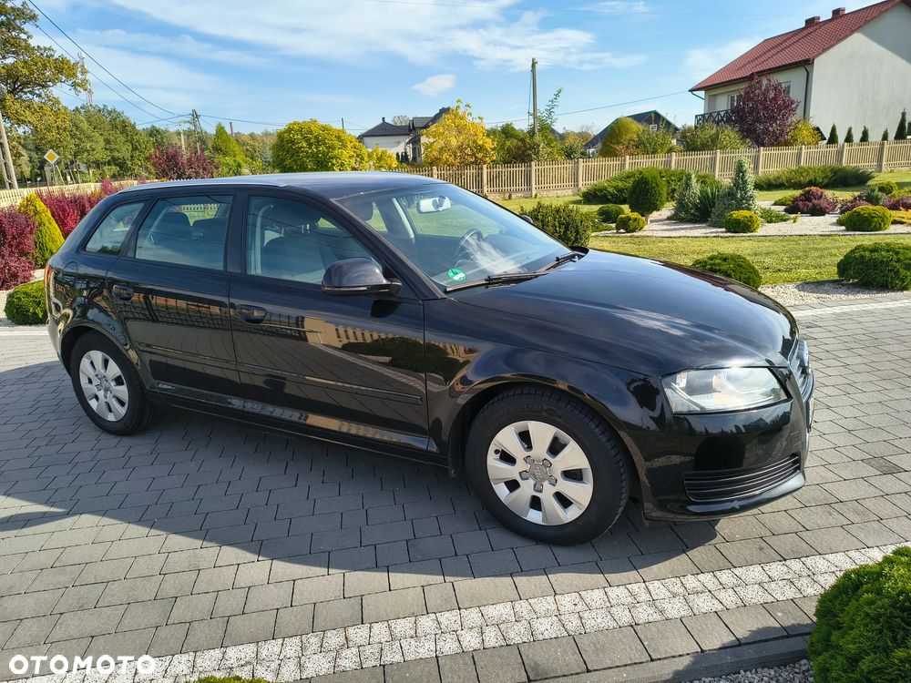 Audi A3 Sportback 2010 photo 4