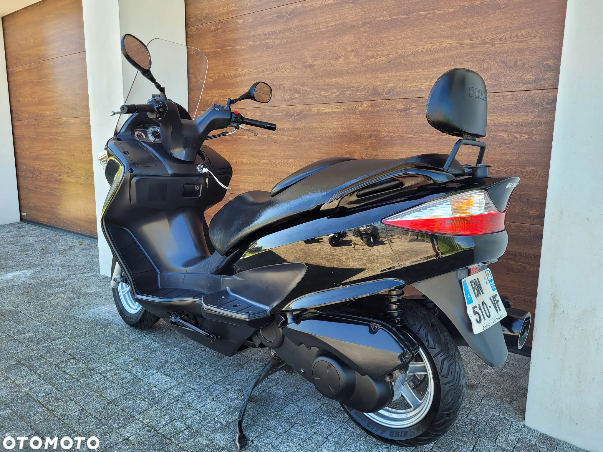 Suzuki Burgman - 14