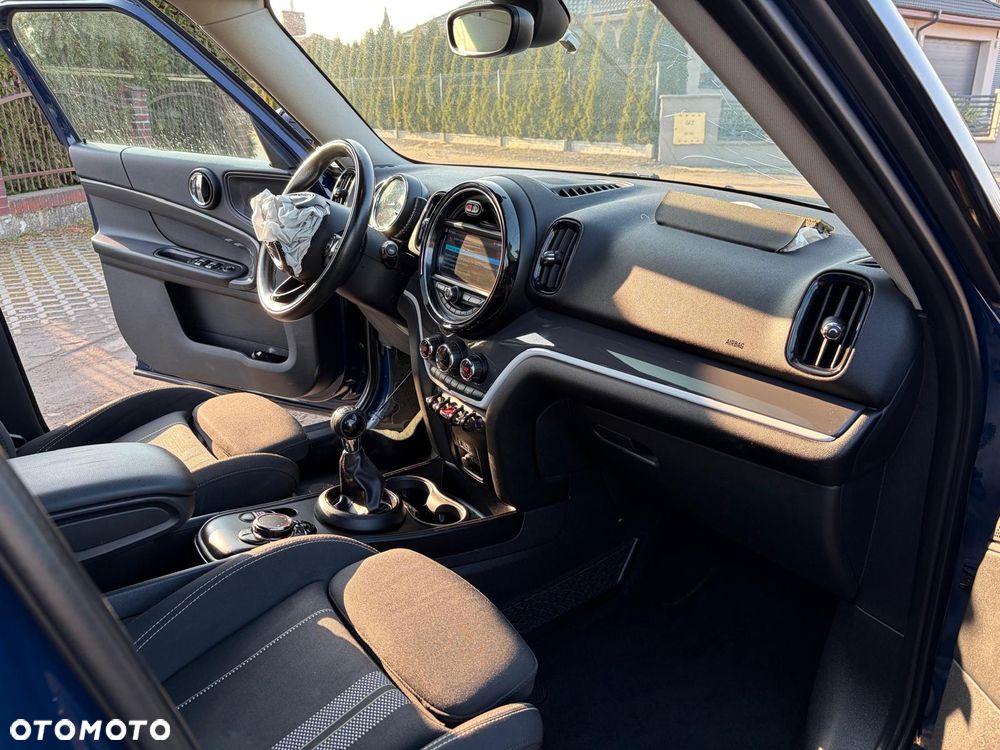 MINI Countryman - 16