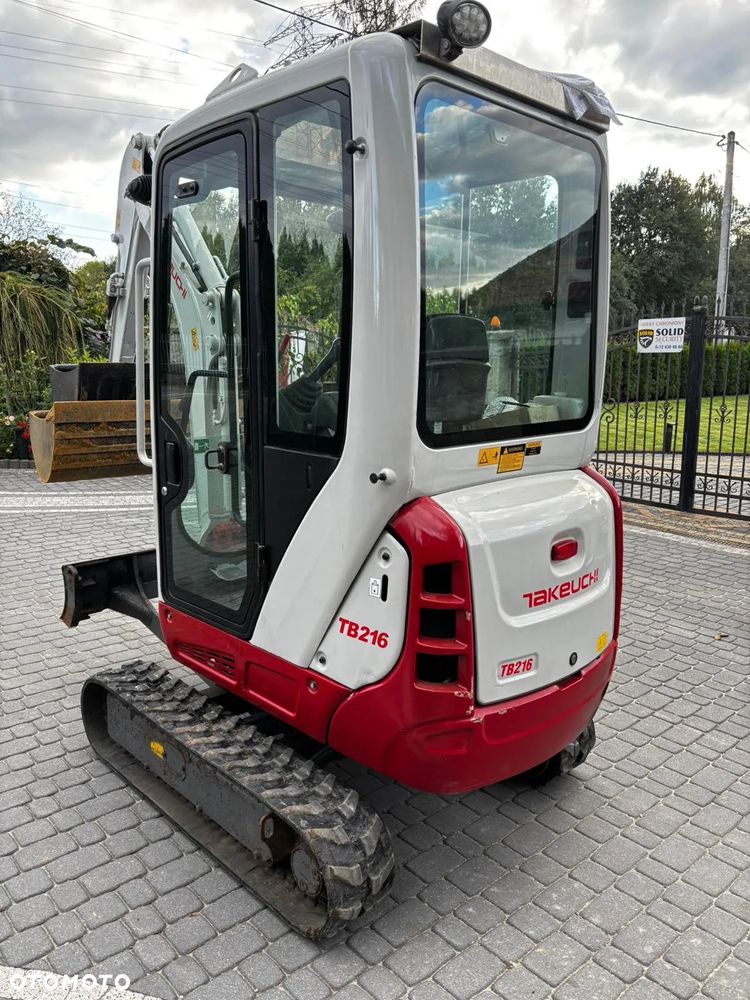 Takeuchi Tb216 - 2