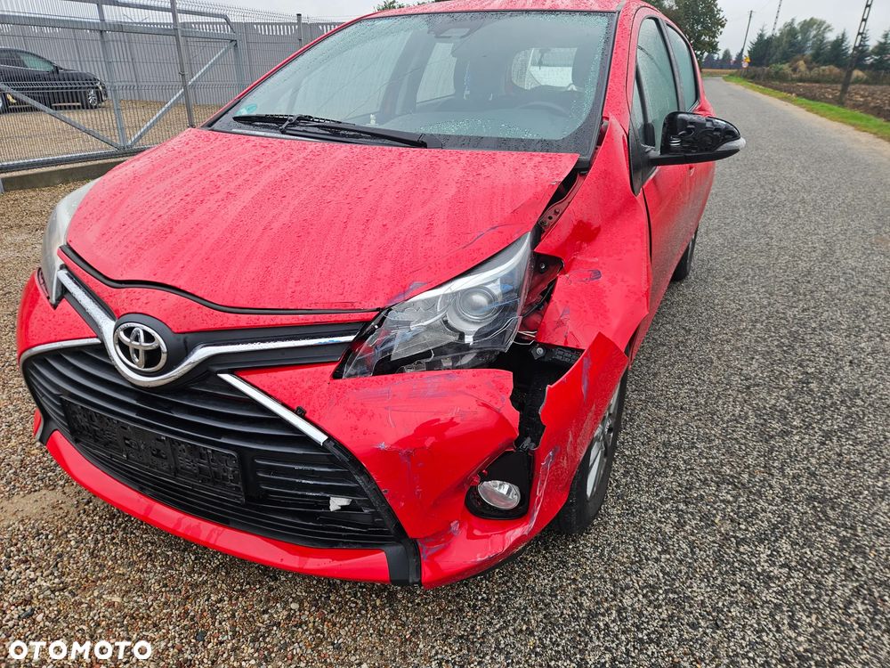 Toyota Yaris - 22