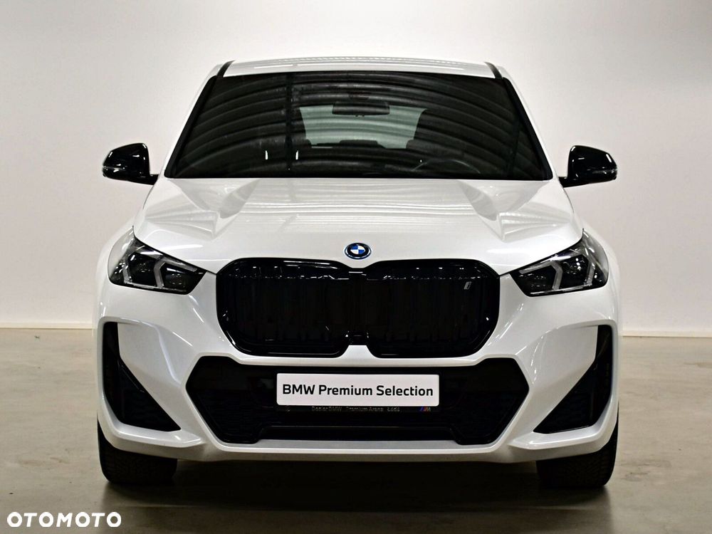 BMW iX1 - 9