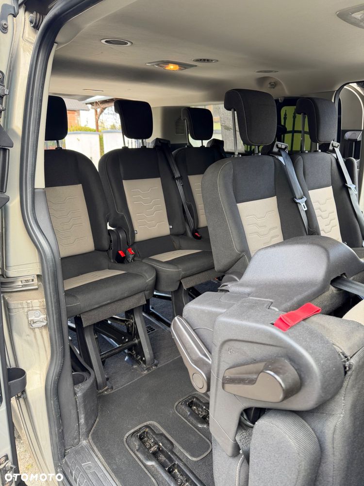 Ford Tourneo Custom 2.0 EcoBlue L2 Titanium - 12