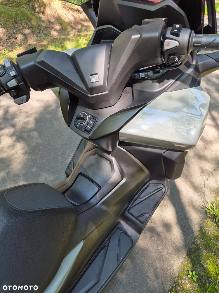 Honda NSS - 22