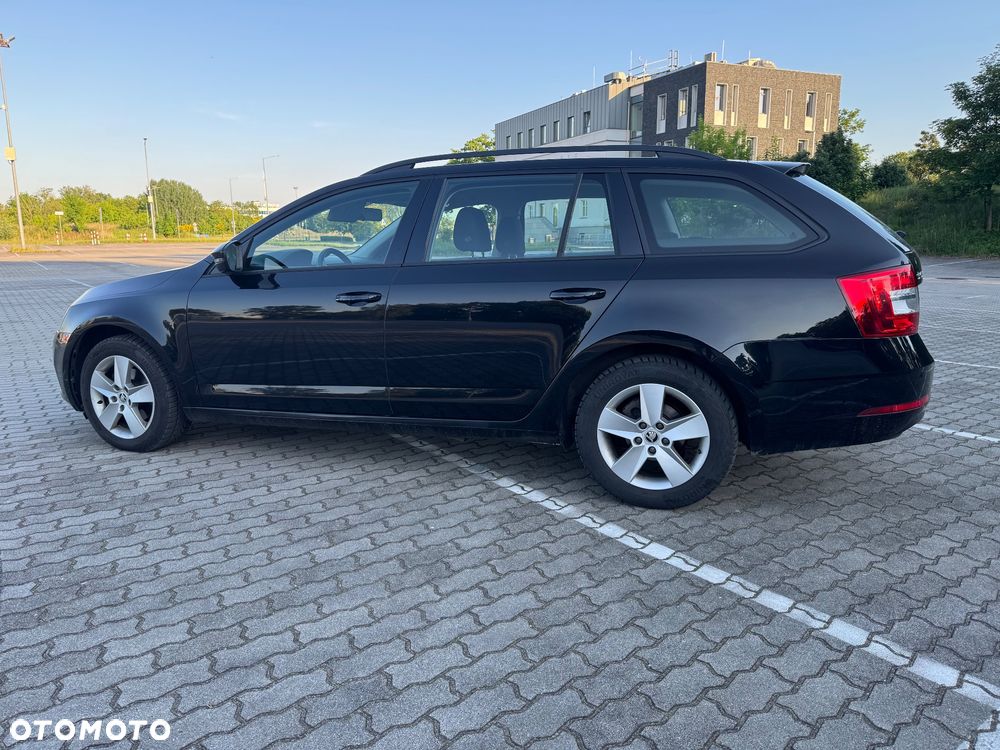 Skoda Octavia 2.0 TDI Ambition DSG - 6