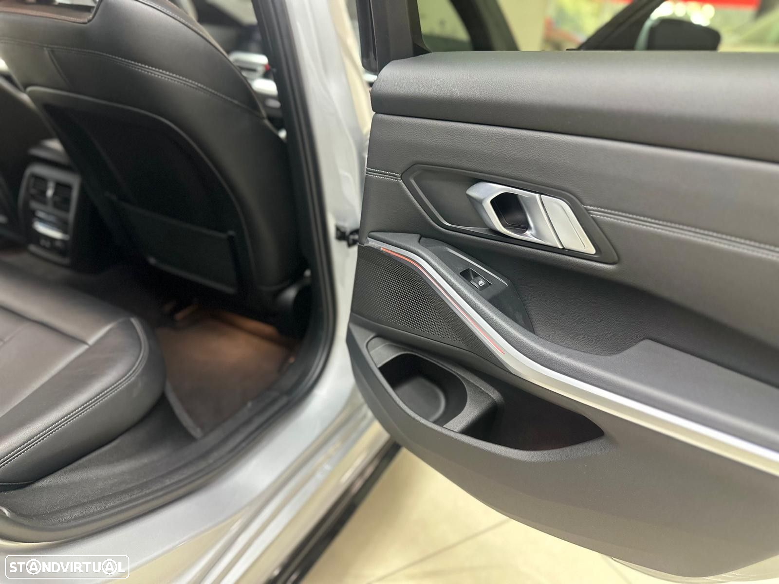 BMW 320 d Pack M Auto - 16