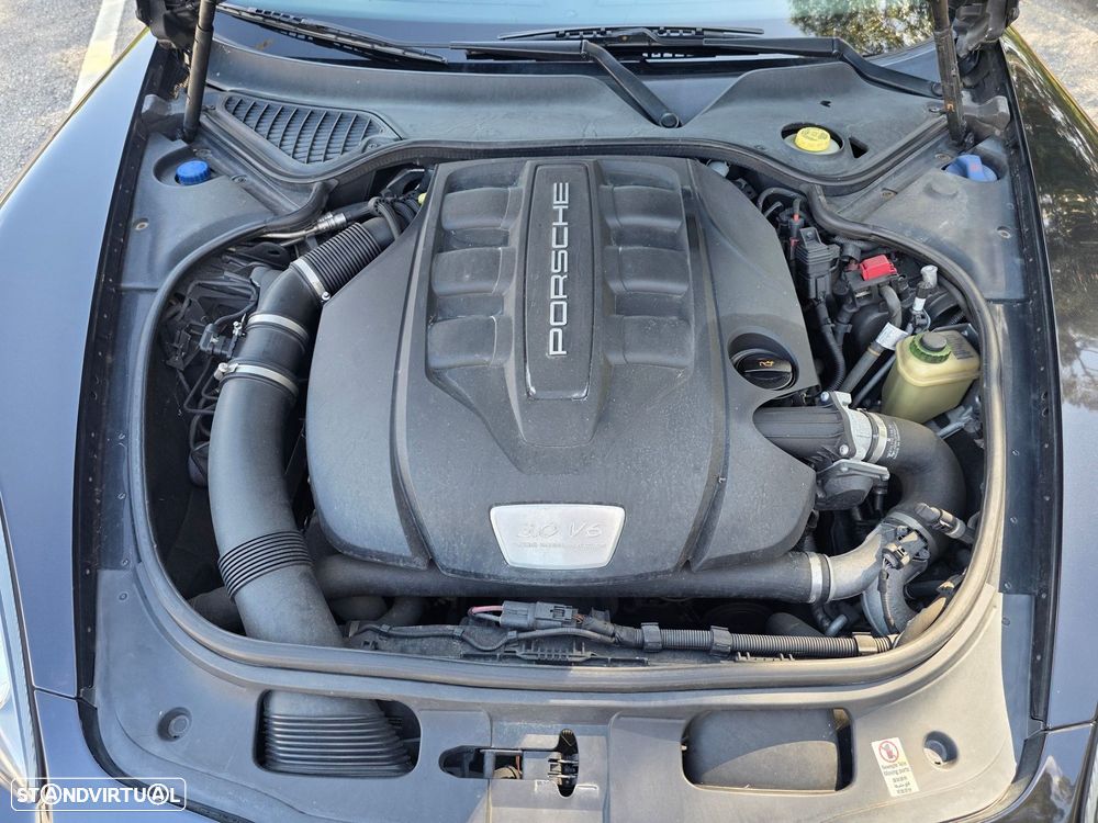 Porsche Panamera 3.0 V6 - 24