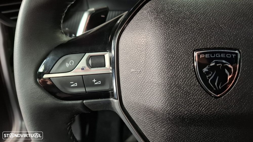 Peugeot 2008 1.2 Hybrid Allure e-DCS6 - 8