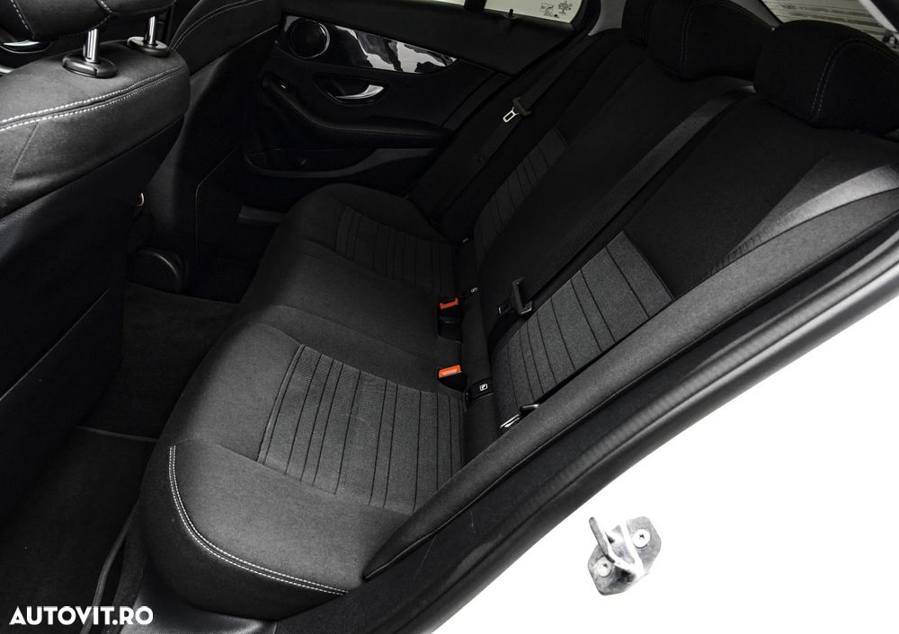 Mercedes-Benz C 220 d Aut - 15