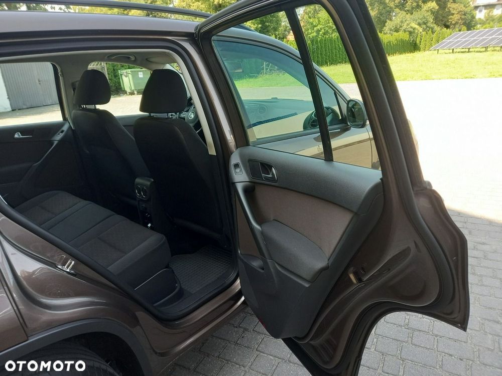 Volkswagen Tiguan 2.0 TDI DPF 4Motion BlueMotion Technology Lounge Sport & Style - 19